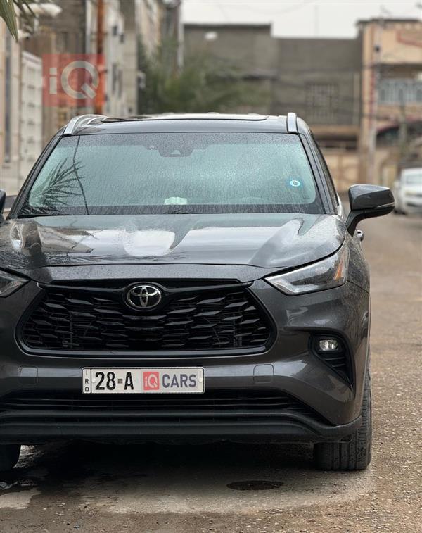 Toyota Highlander 2022 for sale in Iraq - Najaf